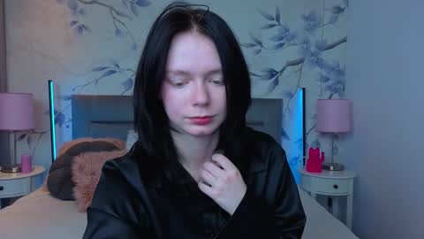 Leona online show from 03.08.26