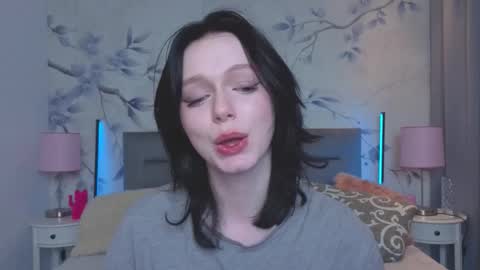 Leona online show from 03.17.26