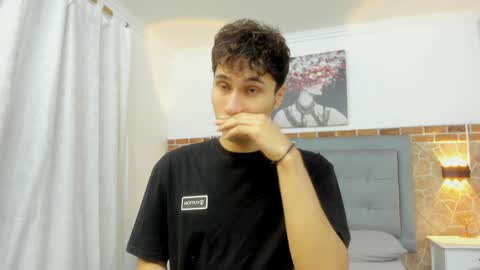 Snapshot of buddy_whitte chatting on 02.05.25 Buddy Whitte online show from 02.05.25