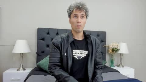 Snapshot of buddy_whitte chatting on 09.22.25 Buddy Whitte online show from 09.22.25