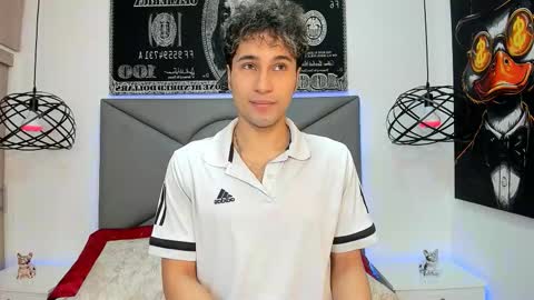 Snapshot of buddy_whitte chatting on 12.16.25 Buddy Whitte online show from 12.16.25