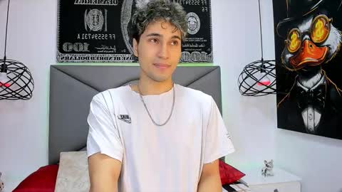 Snapshot of buddy_whitte chatting on 12.20.25 Buddy Whitte online show from 12.20.25