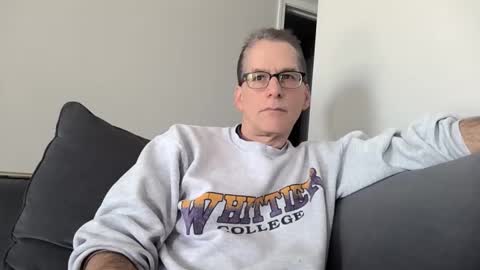 Snapshot of budman004 chatting on 12.14.25 budman004 online show from 12.14.25