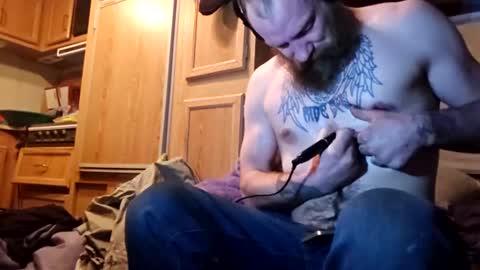 Snapshot of buffntatted723 chatting on 12.06.24 Its me joey online show from 12.06.24