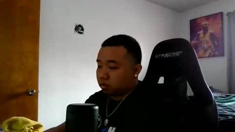 buffsexyman24 online show from 02.20.26