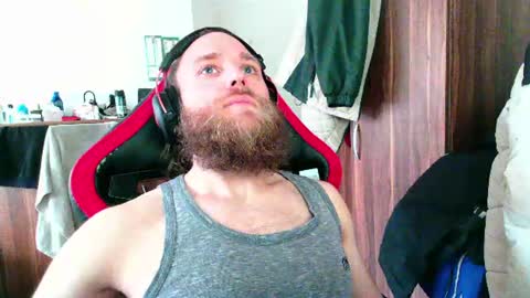 Snapshot of buhalteris chatting on 06.13.26 Lukas online show from 06.13.26