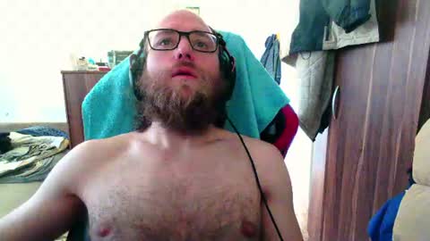 Snapshot of buhalteris chatting on 06.22.26 Lukas online show from 06.22.26