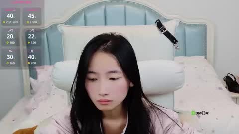 Sandy----xx online show from 11.18.25