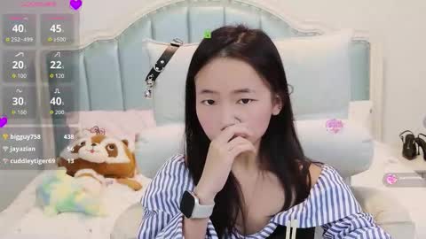 Sandy----xx online show from 11.21.25