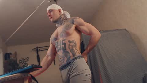 Snapshot of bulatov_x chatting on 02.03.25 Dmitriy online show from 02.03.25