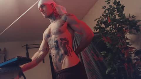 Snapshot of bulatov_x chatting on 03.08.25 Dmitriy online show from 03.08.25