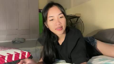 Snapshot of bump_me_baby chatting on 03.14.26 zy online show from 03.14.26