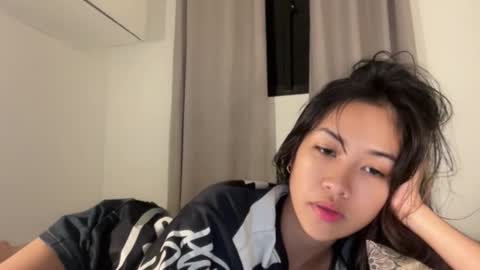 Snapshot of bump_me_baby chatting on 04.21.26 zy online show from 04.21.26