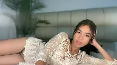 Snapshot of bump_me_baby chatting on 06.27.26 zy online show from 06.27.26
