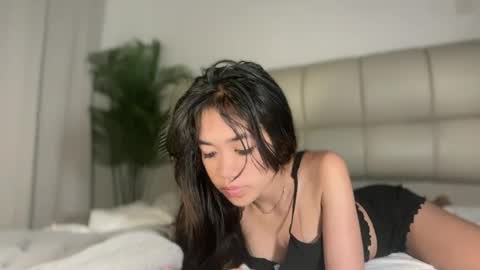 Snapshot of bump_me_baby chatting on 07.27.26 zy online show from 07.27.26
