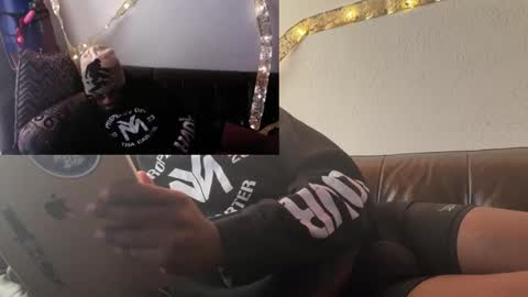 Bungalow Entertainment online show from 12.16.25