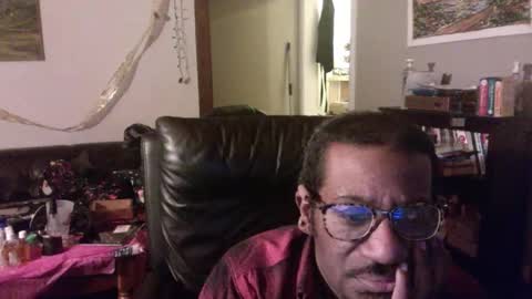 Bungalow Entertainment online show from 12.20.25