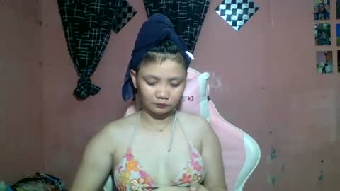 Snapshot of bunny_flower18 chatting on 06.16.26 bunny_flower18 online show from 06.16.26
