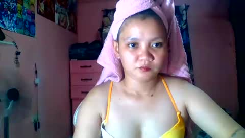 Snapshot of bunny_flower18 chatting on 07.18.26 bunny_flower18 online show from 07.18.26
