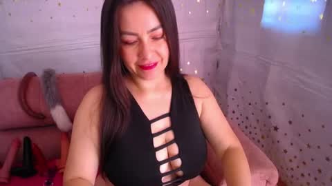 NINA online show from 06.24.26