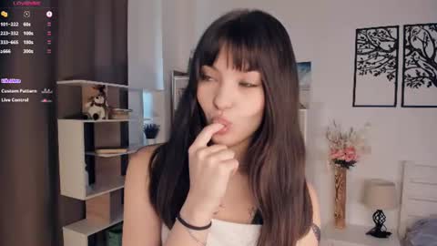 Snapshot of bunny_nova chatting on 06.10.26 Aria online show from 06.10.26