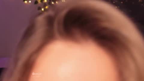 Snapshot of bunny_tsukino chatting on 12.05.25 B U N N Y online show from 12.05.25