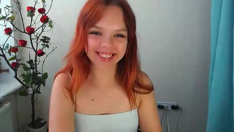 Snapshot of bunnybloom_ chatting on 09.09.25 Ariel online show from 09.09.25