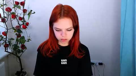 Snapshot of bunnybloom_ chatting on 10.15.25 Ariel online show from 10.15.25