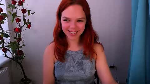 Snapshot of bunnybloom_ chatting on 10.28.25 Ariel online show from 10.28.25