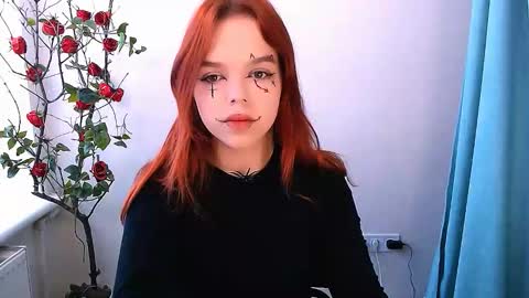 Snapshot of bunnybloom_ chatting on 10.31.25 Ariel online show from 10.31.25