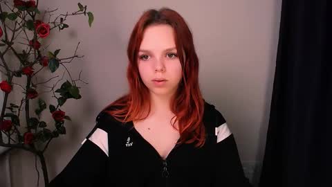 Snapshot of bunnybloom_ chatting on 11.26.25 Ariel online show from 11.26.25