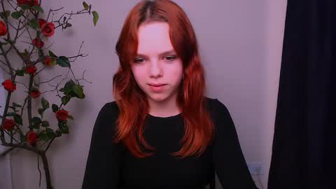 Snapshot of bunnybloom_ chatting on 11.27.25 Ariel online show from 11.27.25