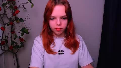 Snapshot of bunnybloom_ chatting on 11.29.25 Ariel online show from 11.29.25