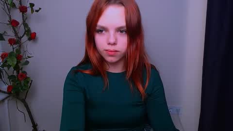 Snapshot of bunnybloom_ chatting on 12.03.25 Ariel online show from 12.03.25