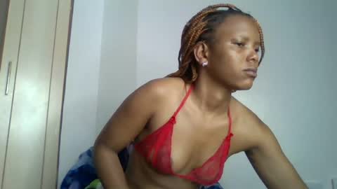 Snapshot of bunnydiva_ chatting on 07.18.26 bunnydiva_ online show from 07.18.26