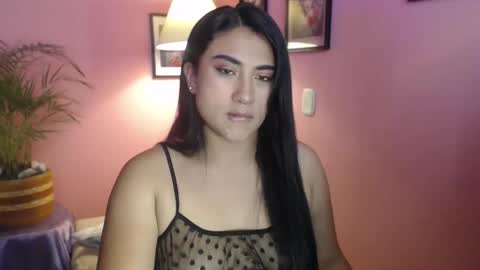 bunnyEmilyR0s33 online show from 12.16.25