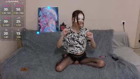 Snapshot of bunnyhelll chatting on 01.12.25 Katie online show from 01.12.25