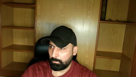 Hairy Arabian online show from 09.17.25