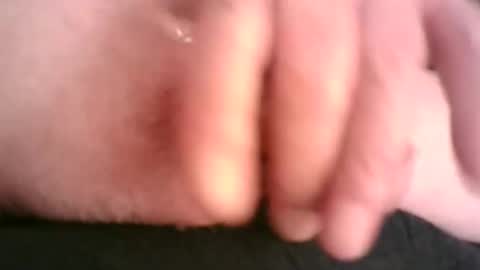 Snapshot of burnside13 chatting on 11.16.25 Hamish online show from 11.16.25