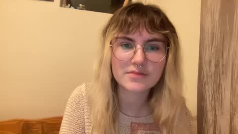 esme gray online show from 12.24.24