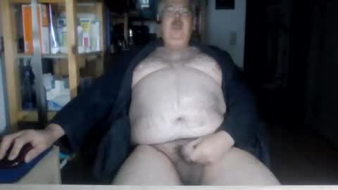 Snapshot of busibaer666 chatting on 10.21.25 busi online show from 10.21.25