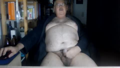 Snapshot of busibaer666 chatting on 12.02.25 busi online show from 12.02.25