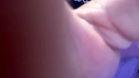 bustinyourbutt online show from 11.17.25