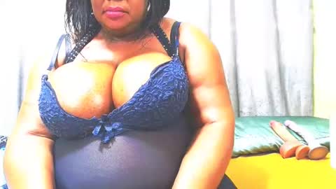 bustymaturestepmum online show from 04.23.26