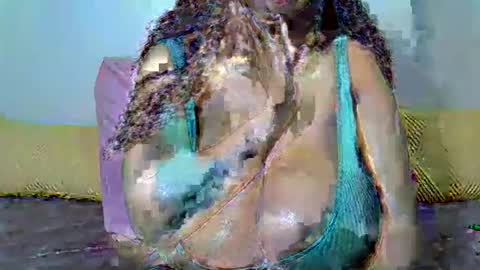 bustytessa37 online show from 04.21.26