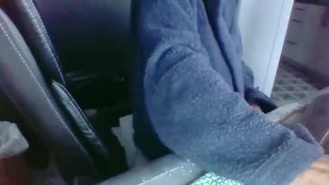 Snapshot of butslutt2 chatting on 03.19.26 butslutt2 online show from 03.19.26