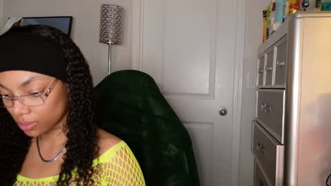 butterfly booty online show from 04.24.26