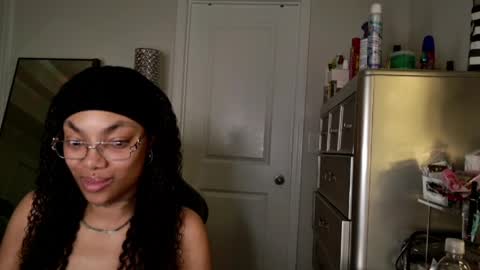 butterfly booty online show from 04.28.26