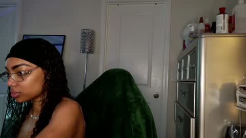 butterfly booty online show from 05.15.26