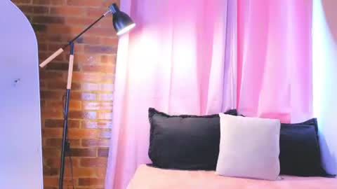 Lia Butterfly  online show from 07.15.26